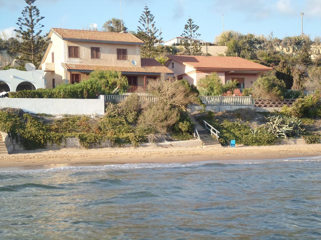 Villa Eva Sul Mare Area "A" بوزالو الغرفة الصورة